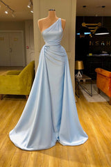 Elegant Light Blue One-shoulder Overskirt Soft-pleated Prom Dress