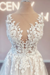 Modest Long V-Neck Sleeveless Lace Backless Wedding Dresses Online