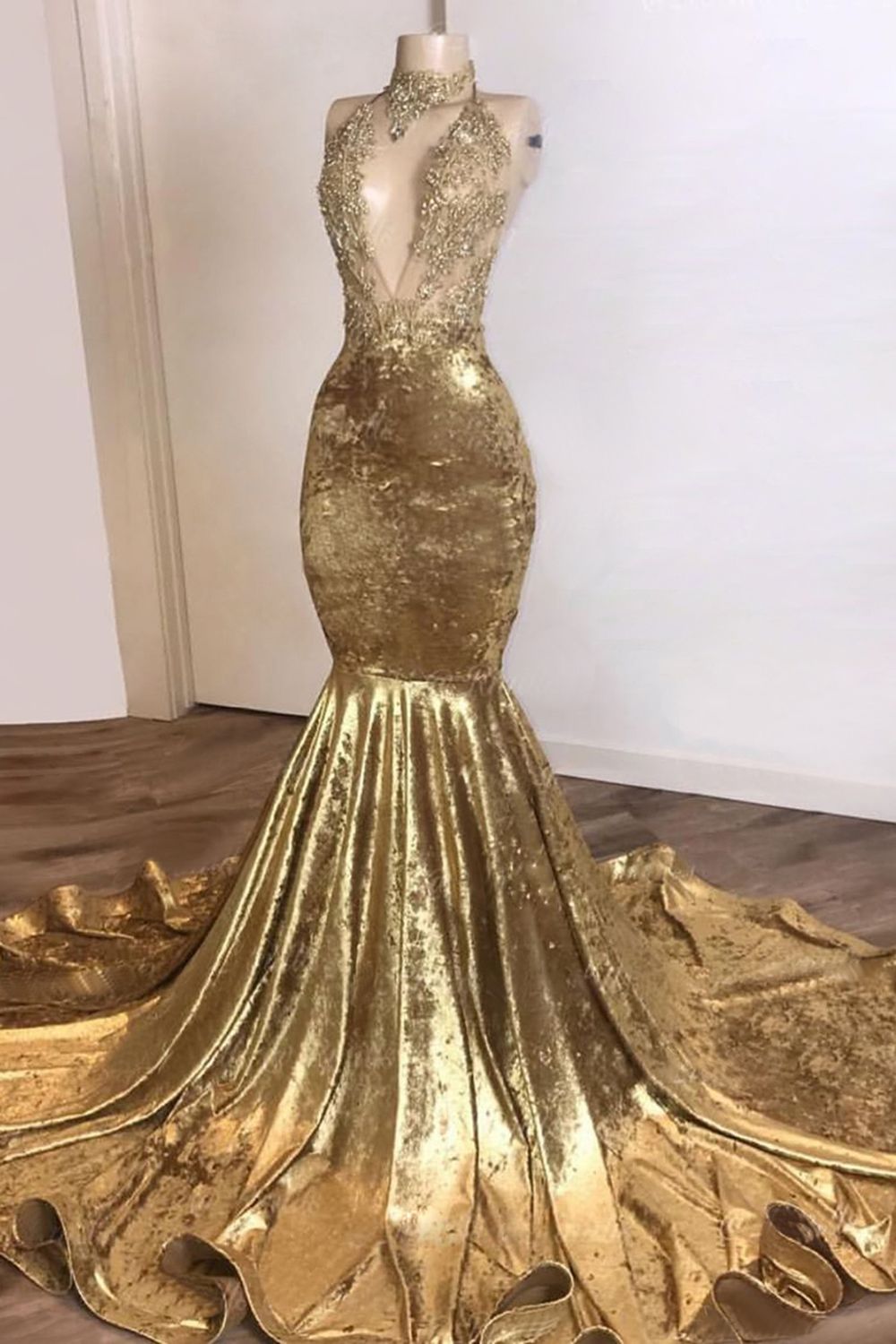 2024 Mermaid Gold Velvet High Neck V Neck Prom Dresses