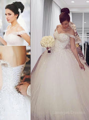 Ball Gown Off-the-Shoulder Court Train Tulle Wedding Dresses With Appliques Lace