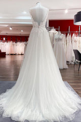 Classy Long A-line Tulle V Neck Sleeveless Lace Wedding Dress