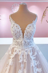 Elegant Long A-Line Appliques Lace Tulle Sweetheart Backless Wedding Dress