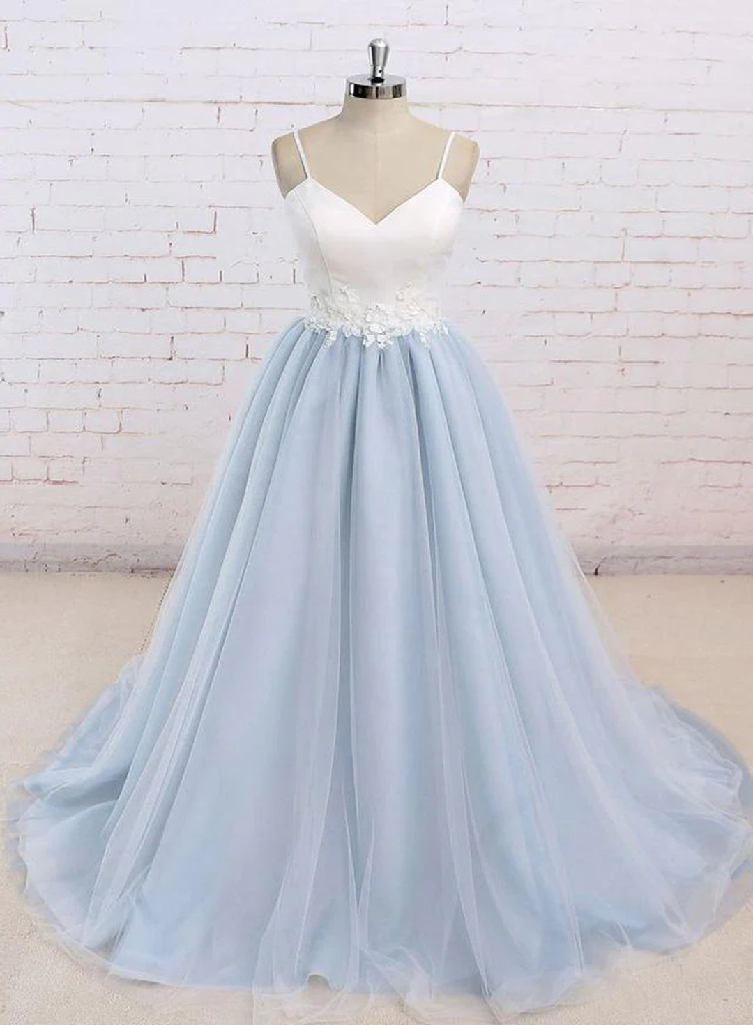 Light Blue Tulle and White Top Long Wedding Party Gowns, Straps Junior Prom Dress