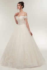 Off-shoulder Sweetheart A-line Lace-up Floor Length Lace Appliques Wedding Dresses
