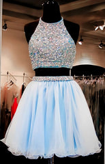 2024 Beautiful Short Two Pieces Light Sky Blue Halter Open Back For Teens Prom Dresses